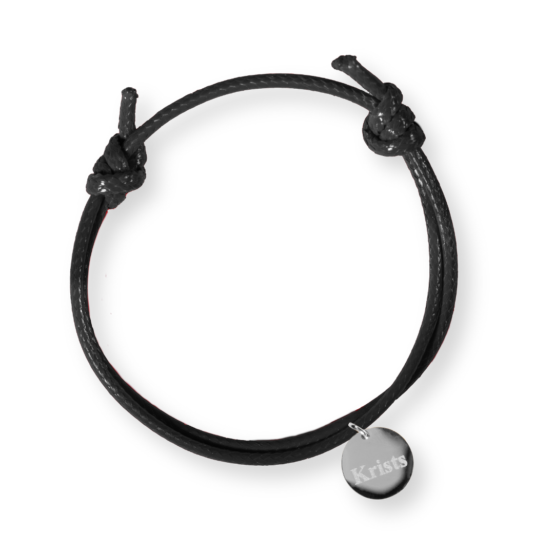 Men's bracelet with personalized engraved medallion