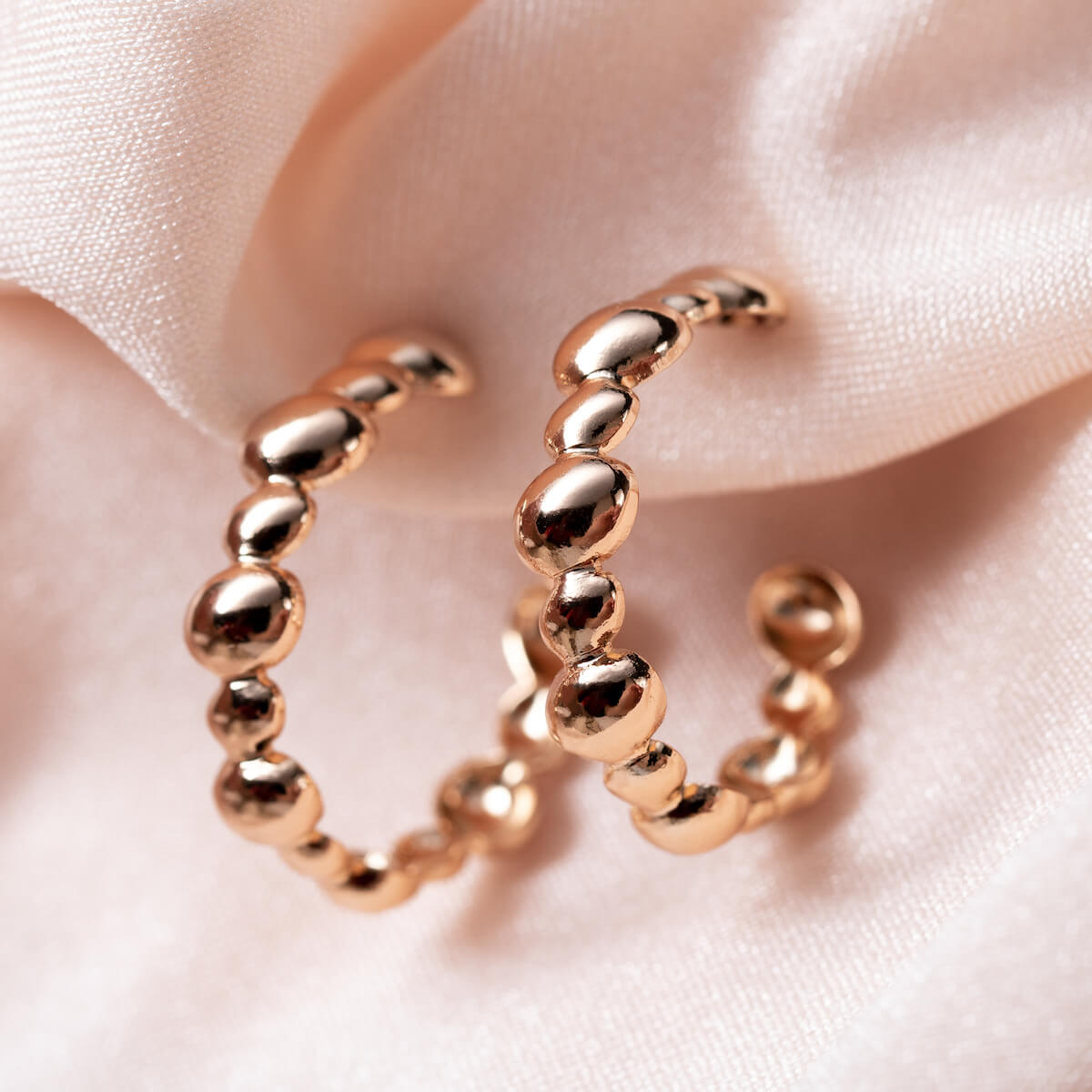 Elegant hoop earrings