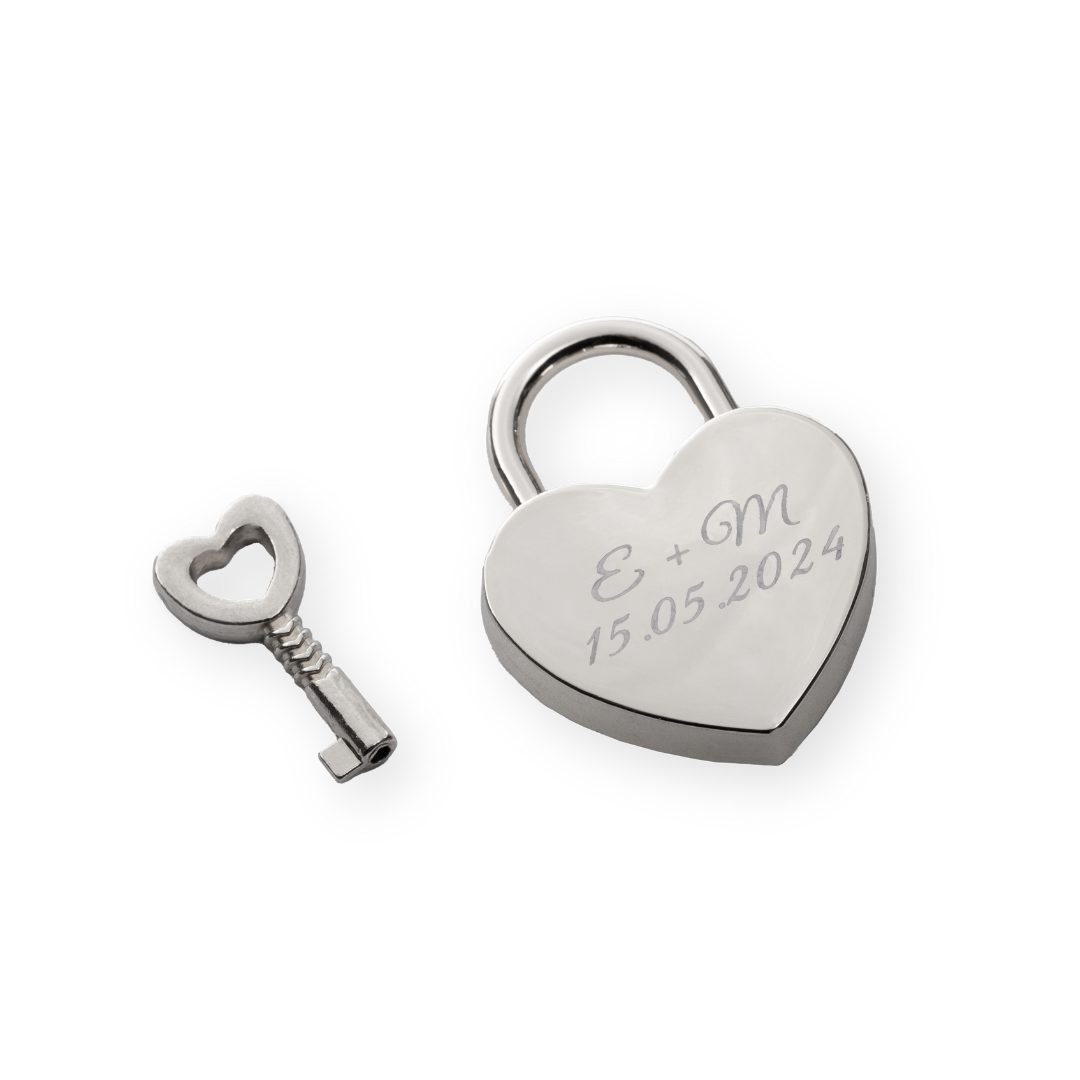 Personalizēta kāzu atslēga ar gravējumu sirds formā sudraba