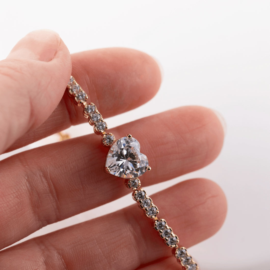 Rokassprādze ar kristāliem 'PAULA'