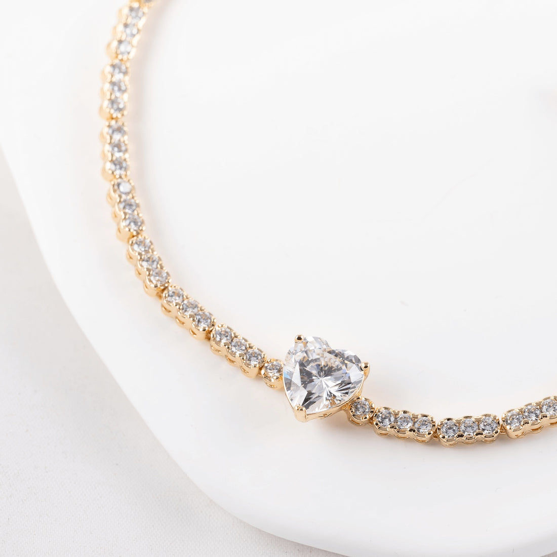 Rokassprādze ar kristāliem 'PAULA'