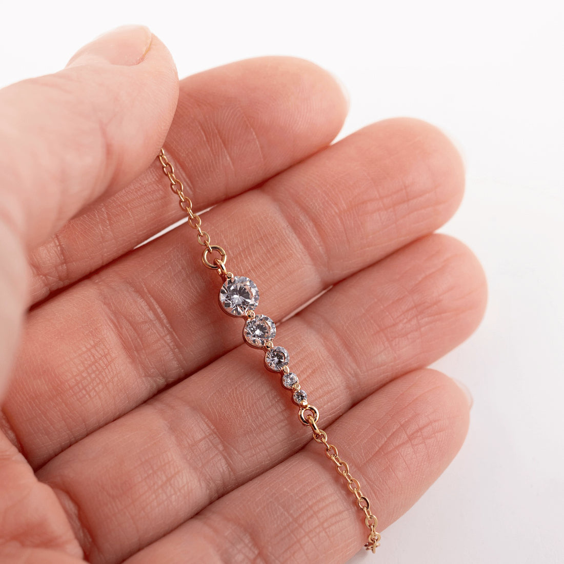 Rokas ķēdīte ar kristāliem 'EDITE'