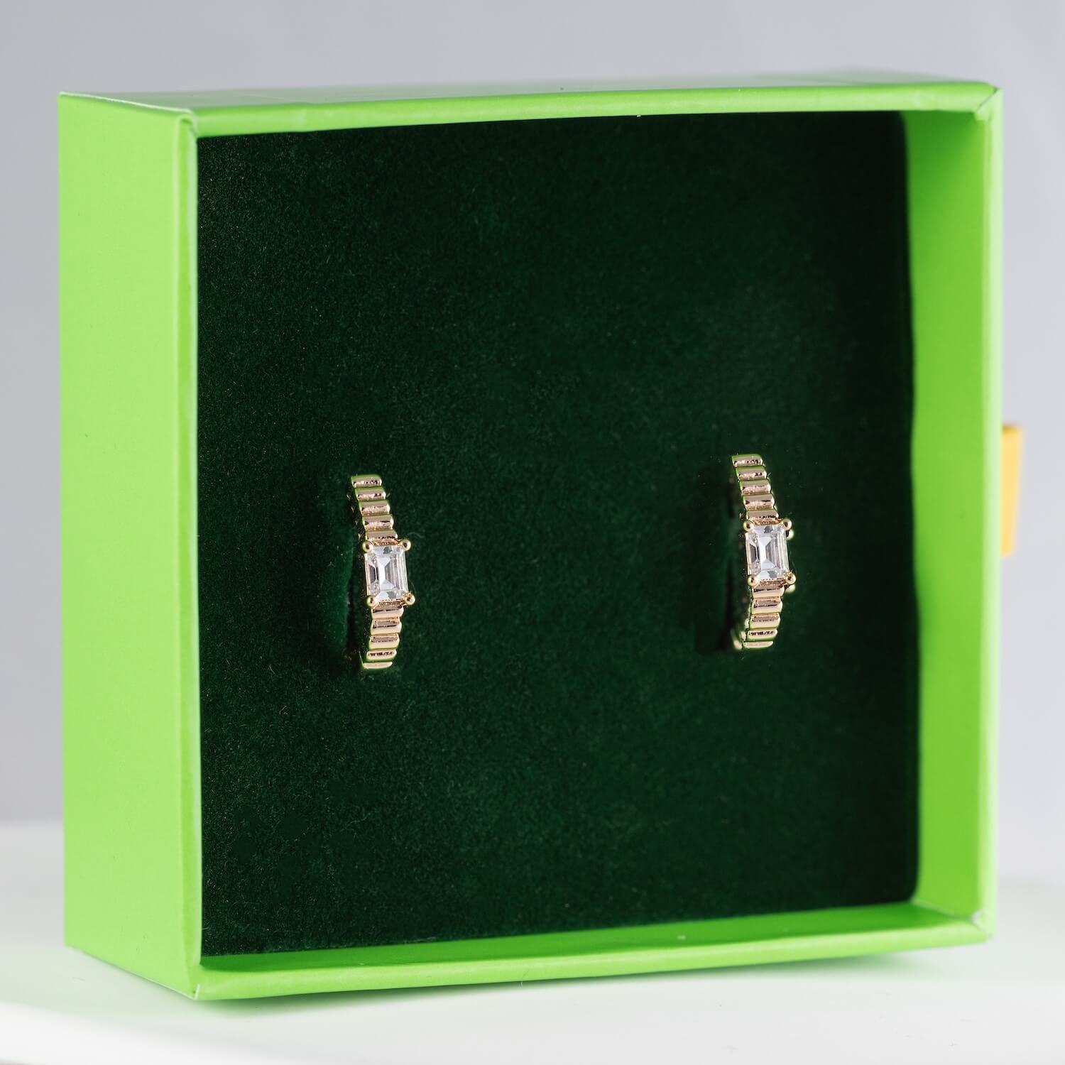 Antialerģiskie kristālu auskari 'DITA'