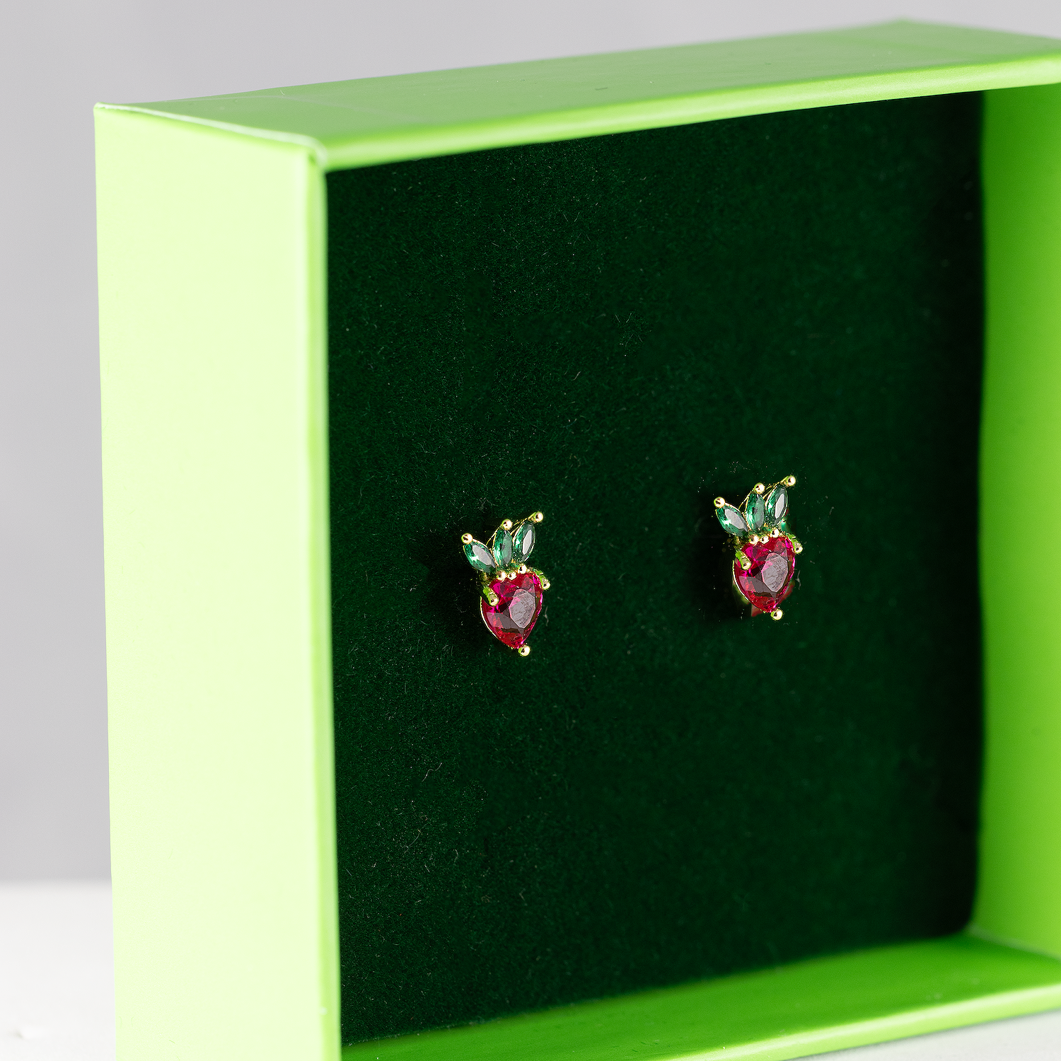 Antialerģiski bērnu auskari 'AVENE'