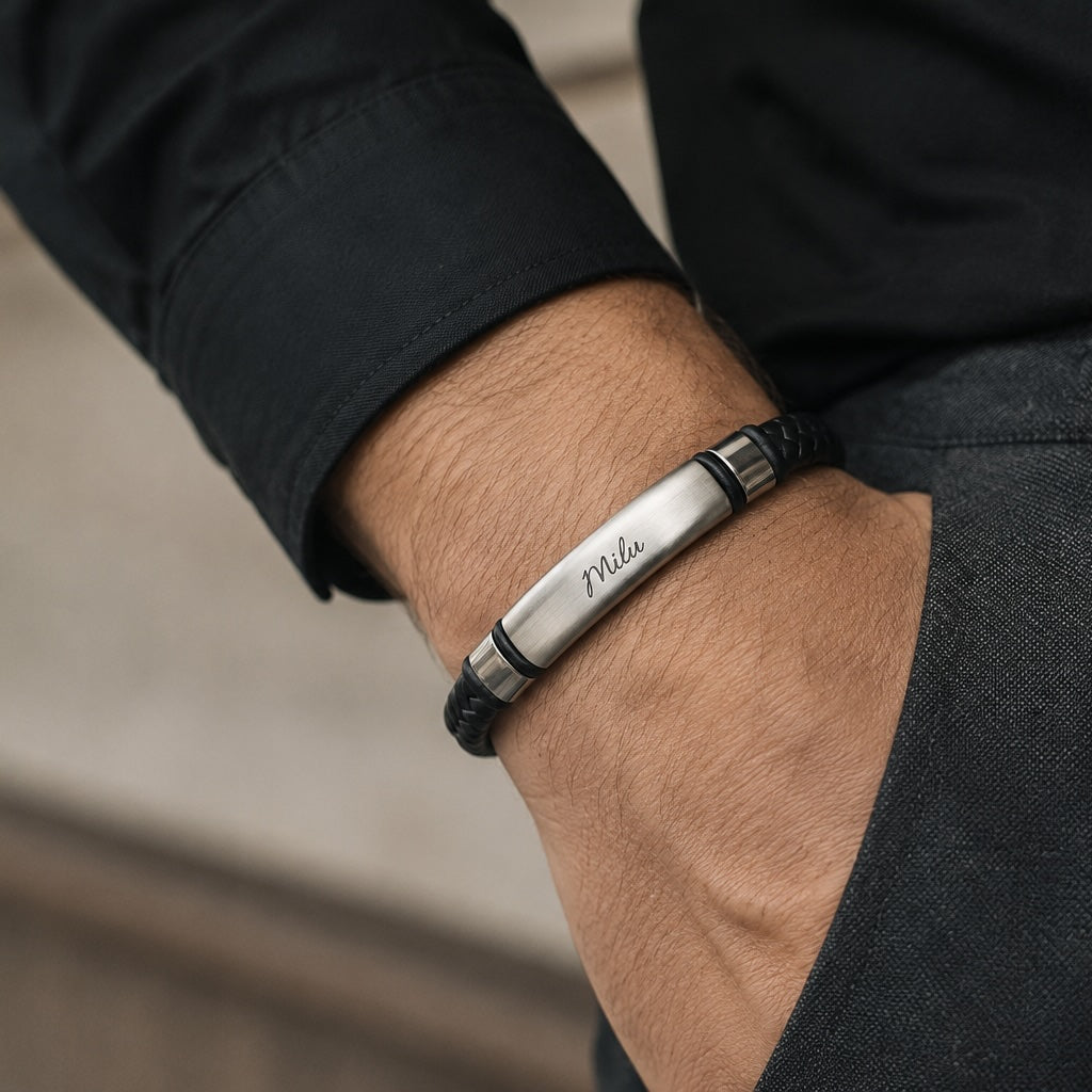 Pīta vīriešu rokassprādze ar personalizētu gravējuma tekstu