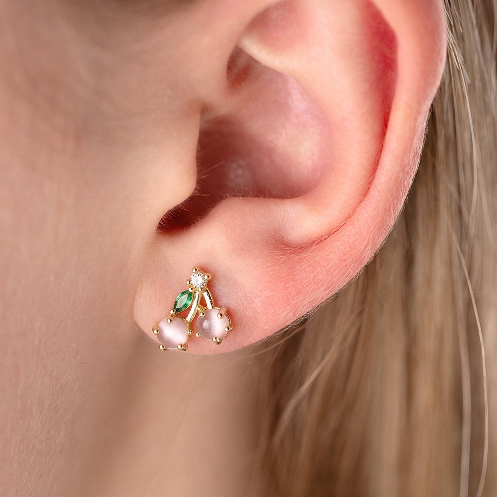 Viegli un ērti ikdienas nagliņauskari ķiršu formā