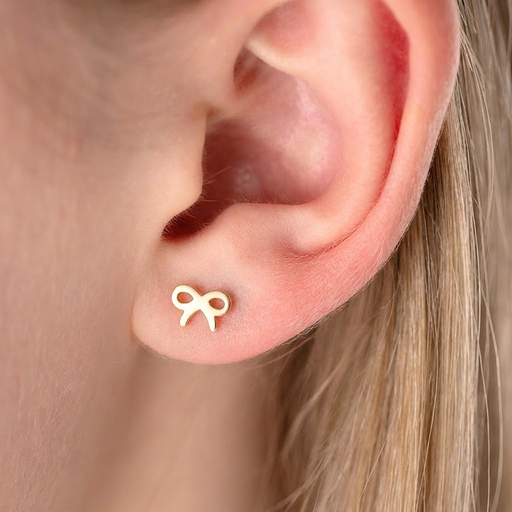 Smalki bērnu auskari zelta apdarē 'BANTE'