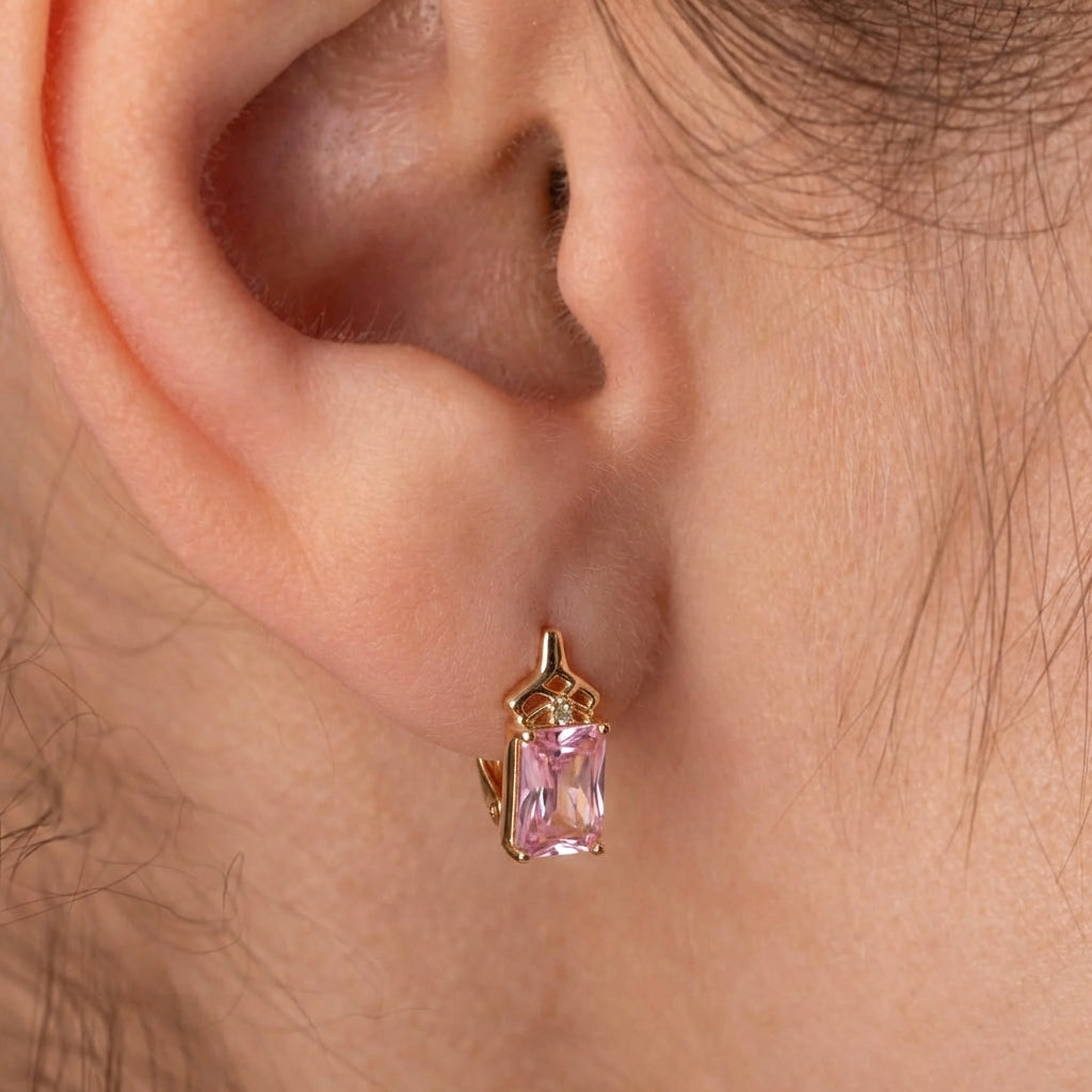 Antialerģisks materiāls derēs arī jutīgām ausīm.