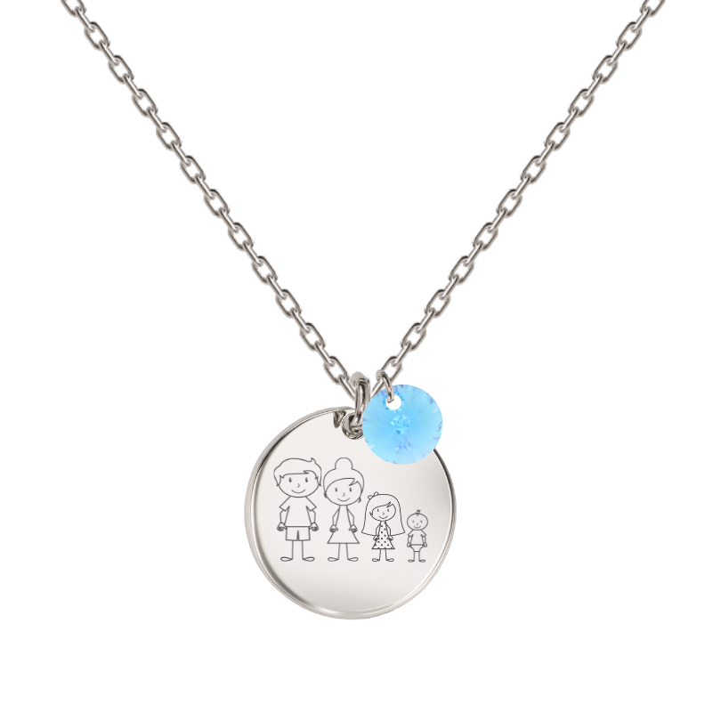 sudraba kaklarota ar personalizētu gravētu ģimenes medaljonu ar zilu kristālu